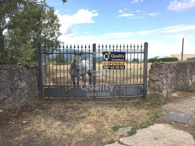 Terreno en Venta en Calle del Puente en Navacarros