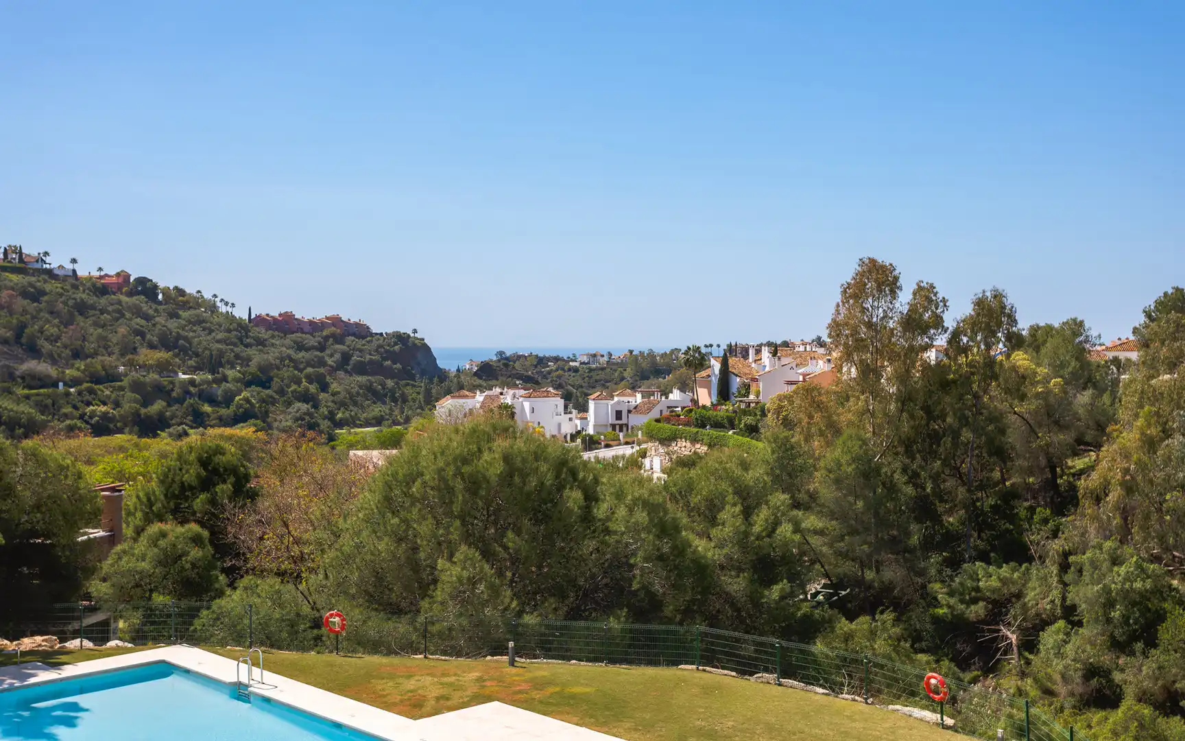 Apartament amb piscina en venda a Benahavís pueblo, imagen 23
