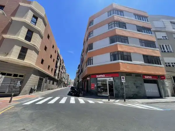 Vista exterior de Pis en venda en Las Palmas de Gran Canaria amb Moblat