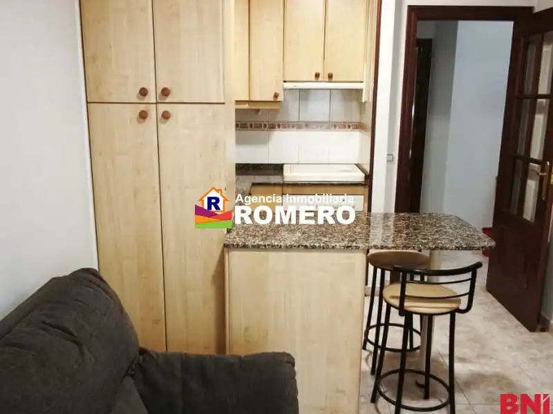 Küche von Wohnungen zur Miete in Santiago de Compostela  mit Heizung, Abstellraum und Möbliert