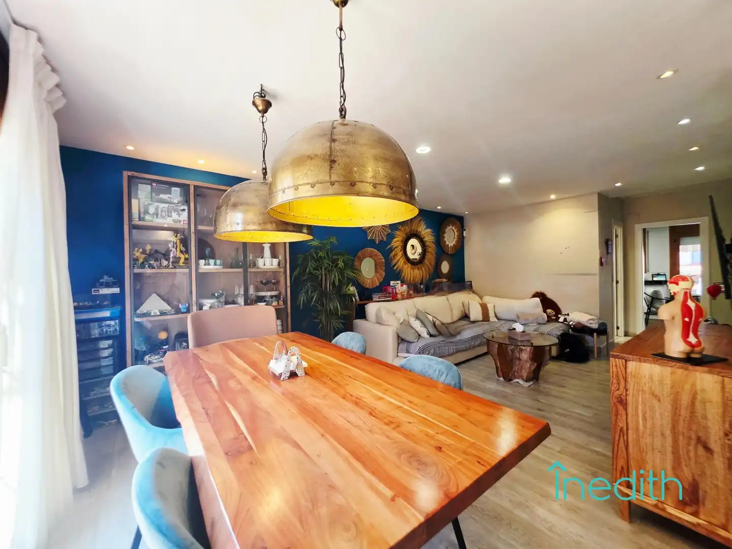 Comedor de Casa adosada en venta en Castelldefels con Aire acondicionado, Calefacción y Jardín privado
