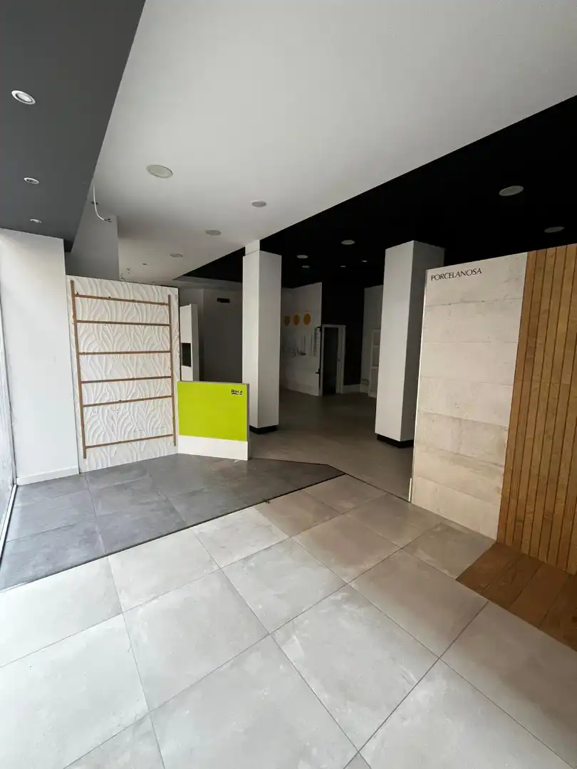 Business premises to rent in Calle de Calatrava, imagen 18