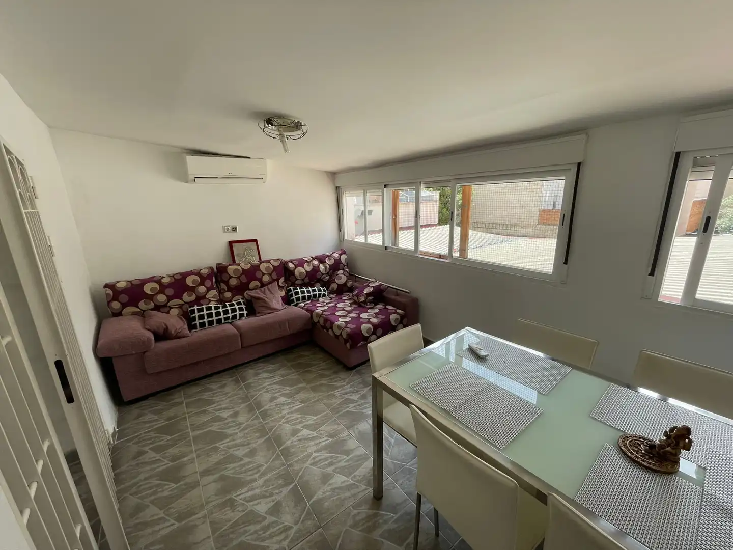 Living room of Flat for sale in Alcalá de Henares  with Air Conditioner, Heating and Terrace