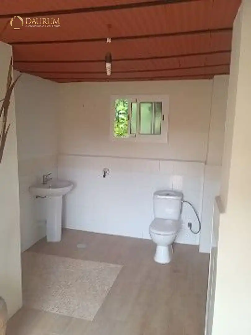 Bany de Casa o xalet en venda en La Rinconada amb Aire condicionat i Piscina
