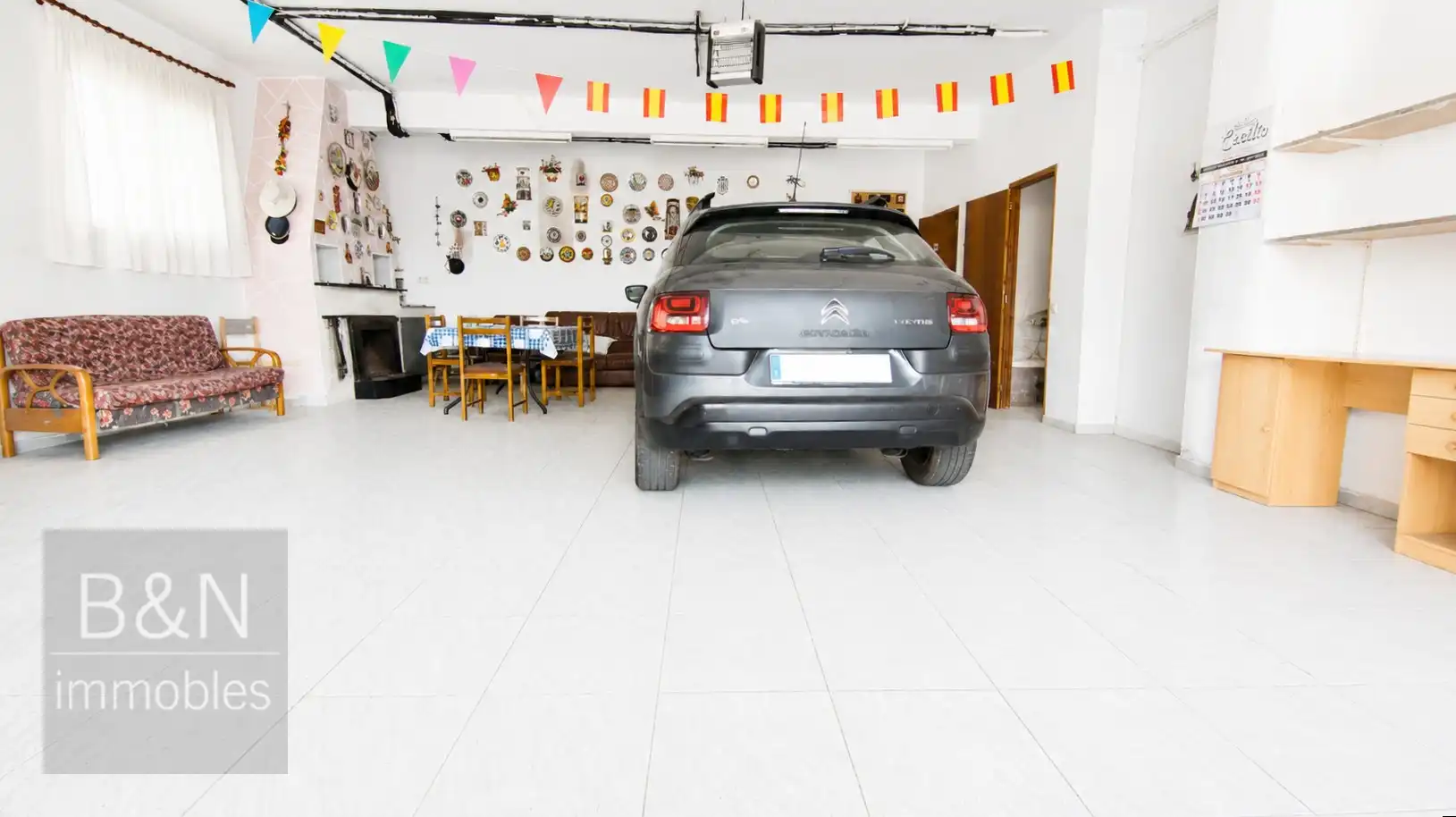 Parkplatz von Haus oder Chalet zum Verkauf in Terrassa mit Heizung und Schwimmbad
