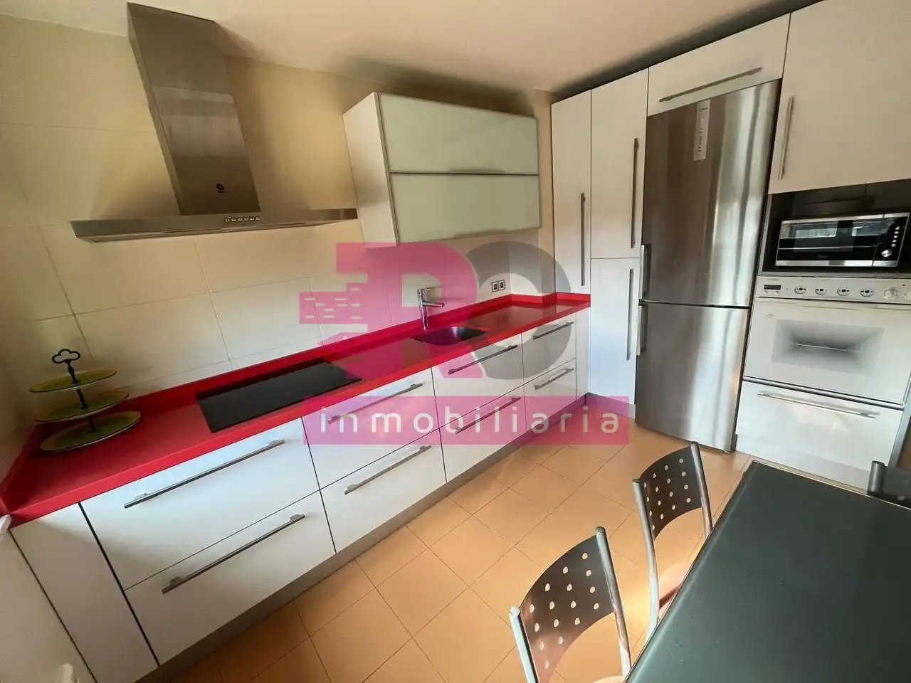 Cocina de Casa adosada en venta en Cabrerizos con Calefacción, Jardín privado y Piscina comunitaria