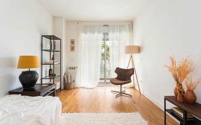Bedroom of Apartment for sale in  Barcelona Capital  with Air Conditioner, Heating and Terrace