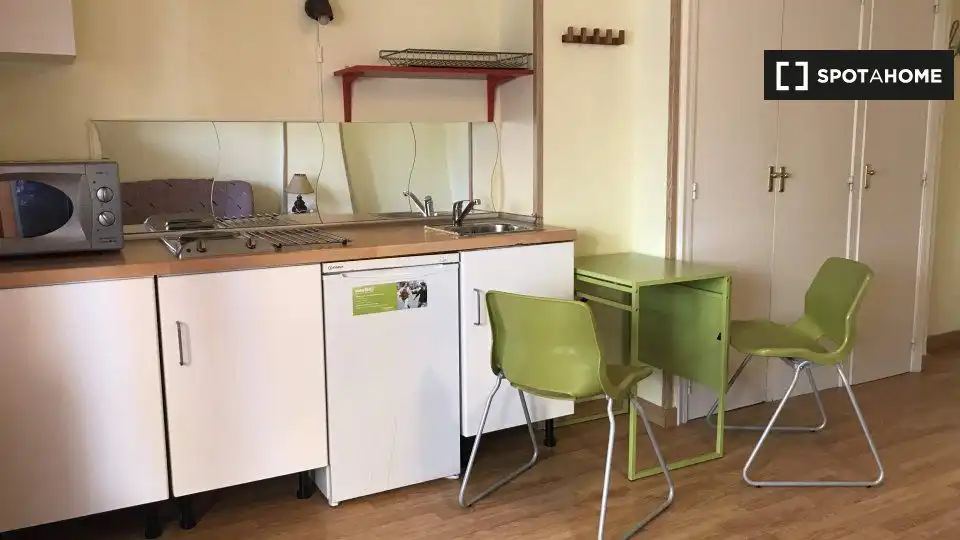 Kitchen of Study for share in Santa Marta de Tormes  with Air Conditioner and Terrace