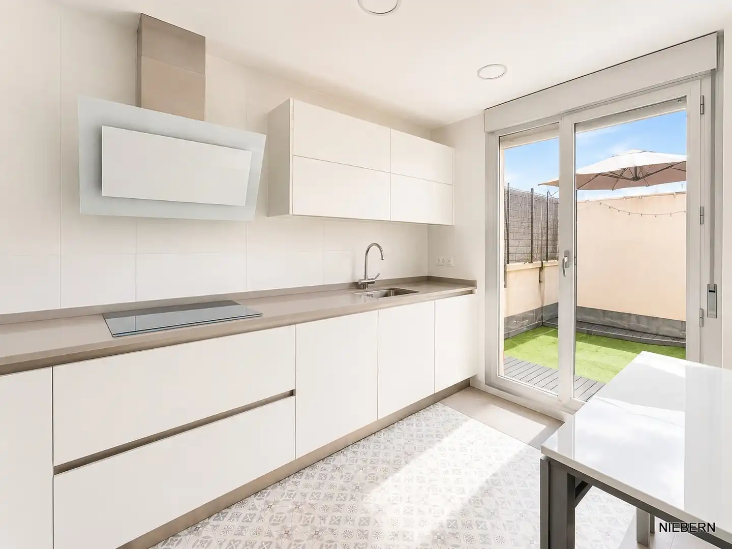 Kitchen of Detached homes for sale in Cartagena  with Air Conditioner, Oven and Balcony