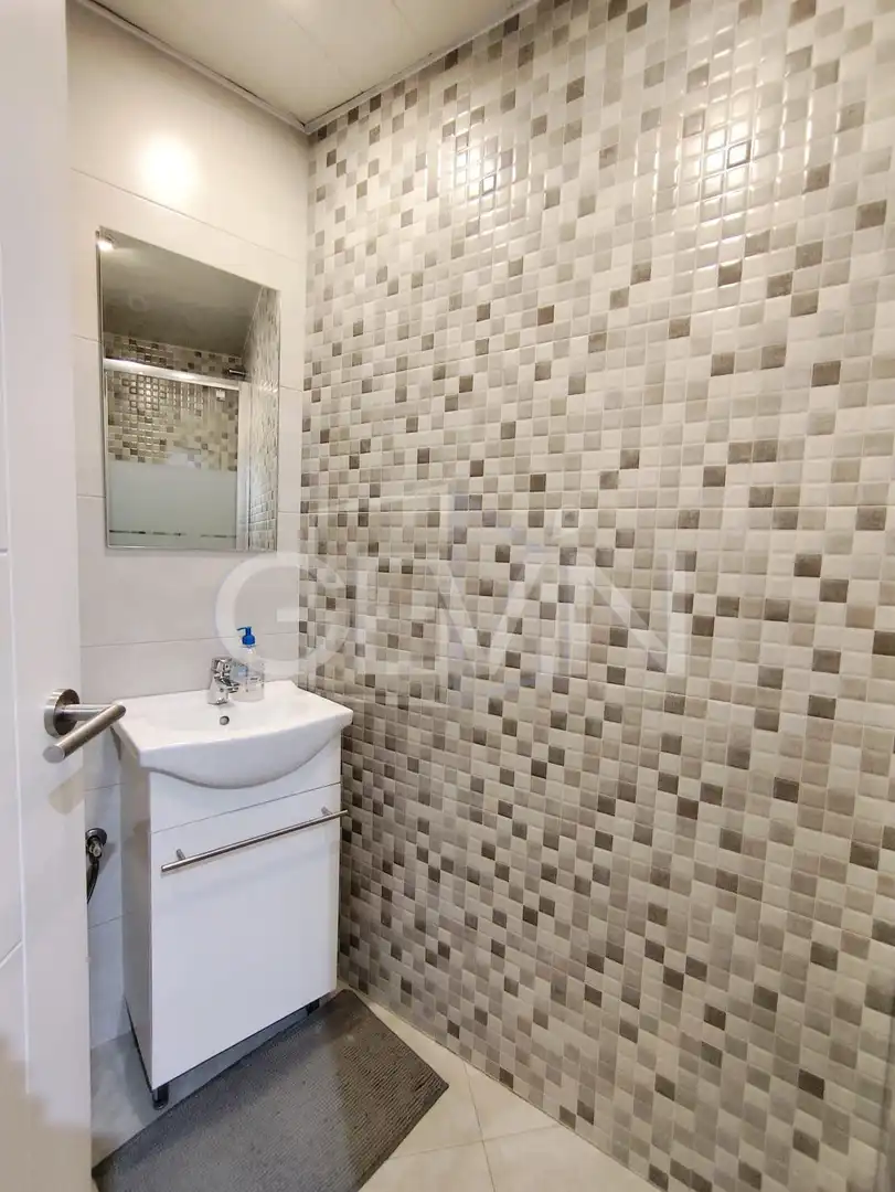 Baño de Piso en venta en Santa Perpètua de Mogoda con Aire acondicionado, Calefacción y Parquet