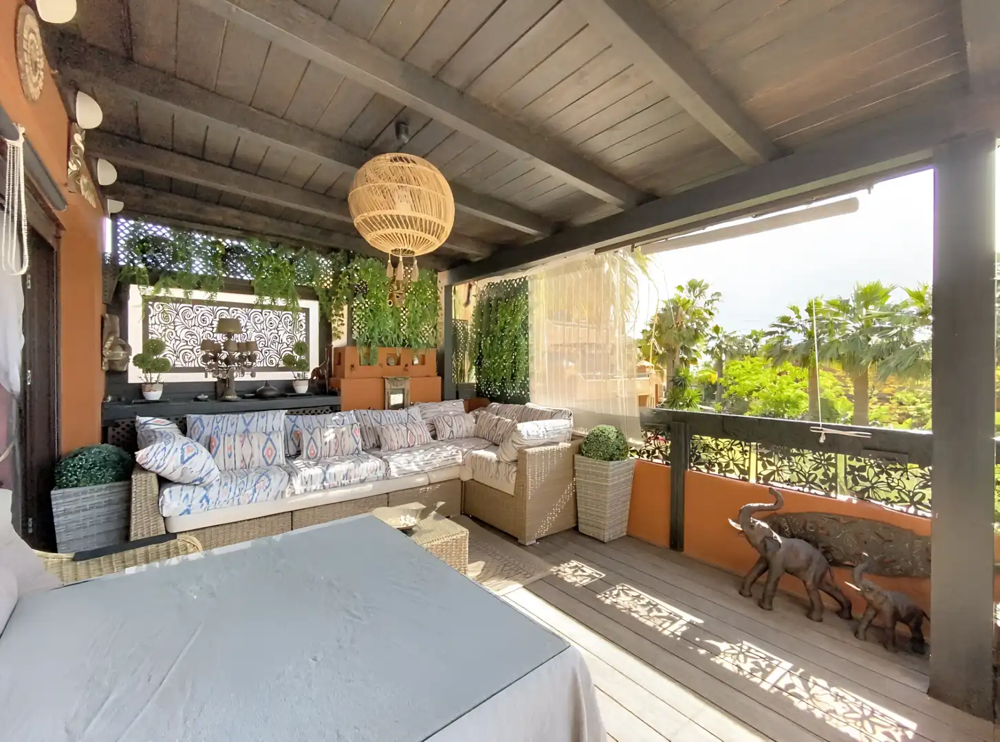 Terrassa de Apartament en venda en Estepona amb Aire condicionat, Terrassa i Piscina