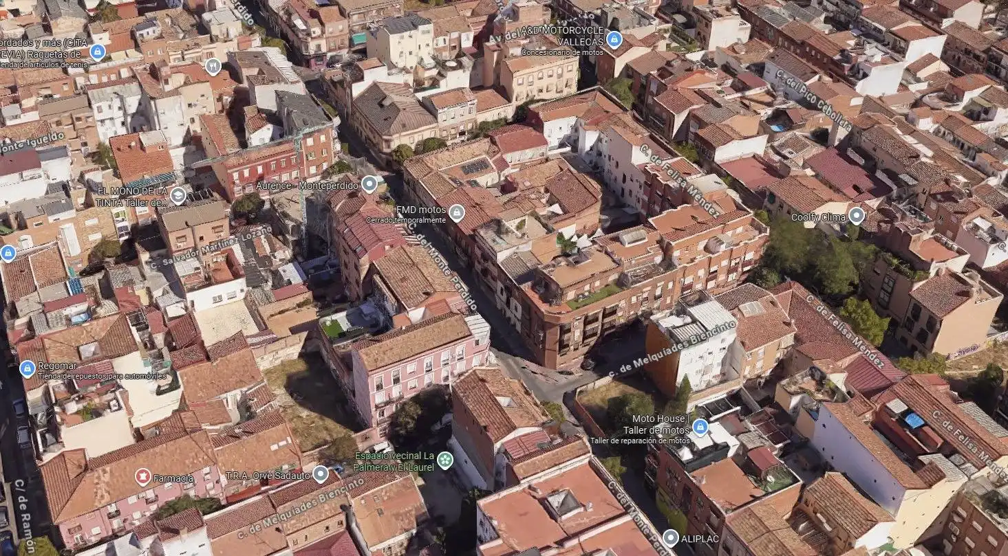 Vista exterior de Piso en venta en Madrid con Terraza