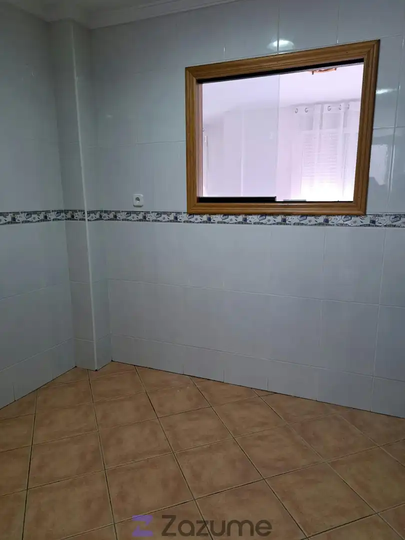 Bathroom of Flat for rent in Motril  with Oven, Washing machine and Balcony