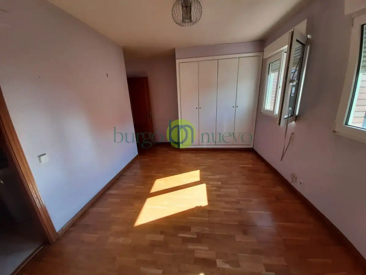 Haus oder Chalet zur Miete in Calle Guadalquivir, San Andrés del Rabanedo pueblo