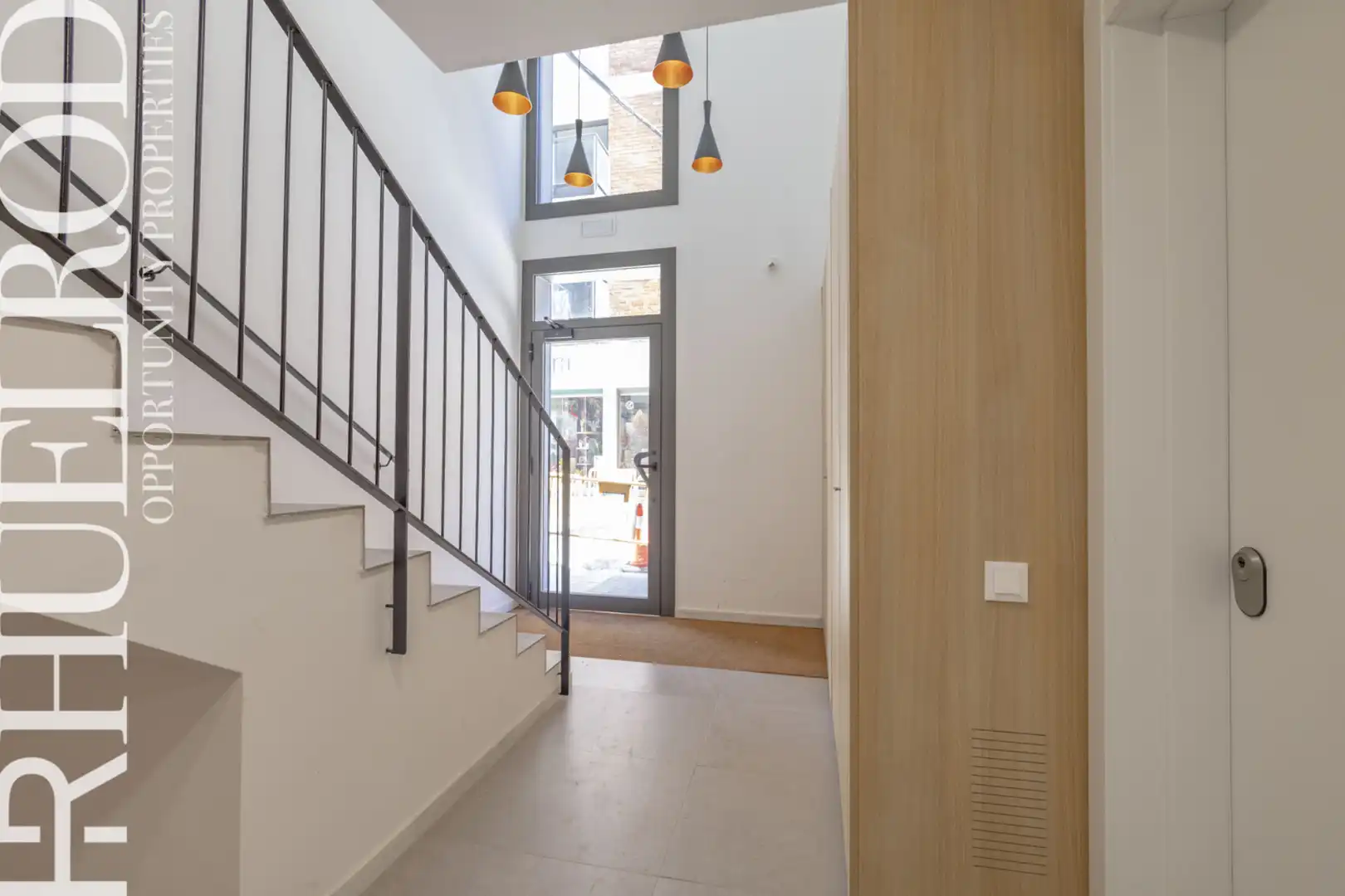 Maisonette zum Verkauf in Badalona mit Klimaanlage, Heizung und Parkett