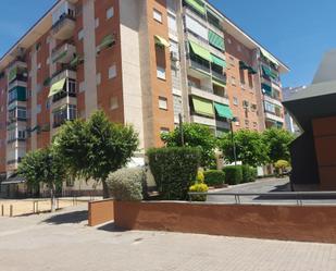 Exterior view of Flat to rent in Badajoz Capital  with Parquet flooring, Terrace and Balcony