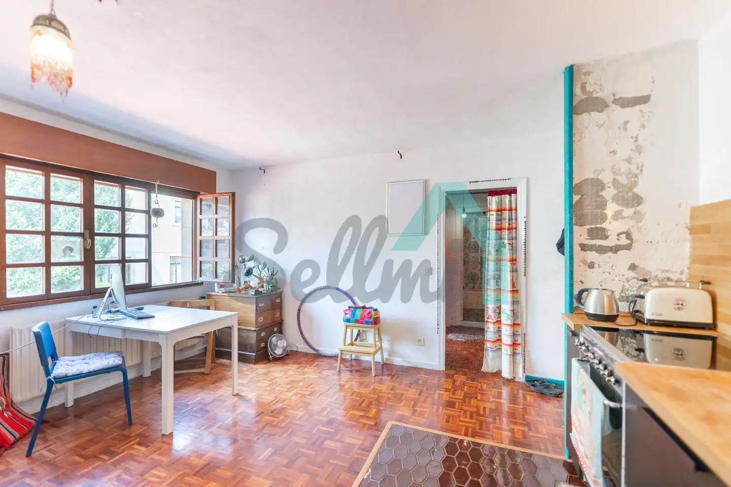 Habitación de Piso de alquiler en Oviedo  con Calefacción, Parquet y Amueblado