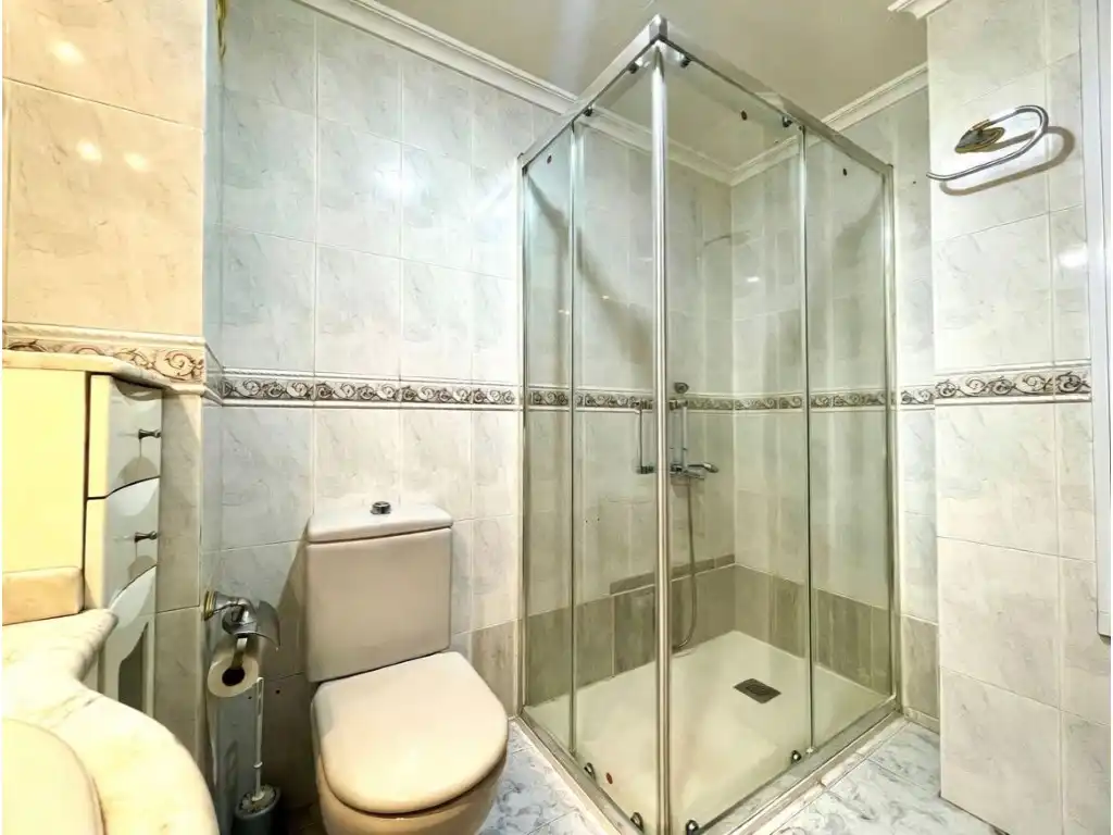 Baño de Piso en venta en Benicasim / Benicàssim