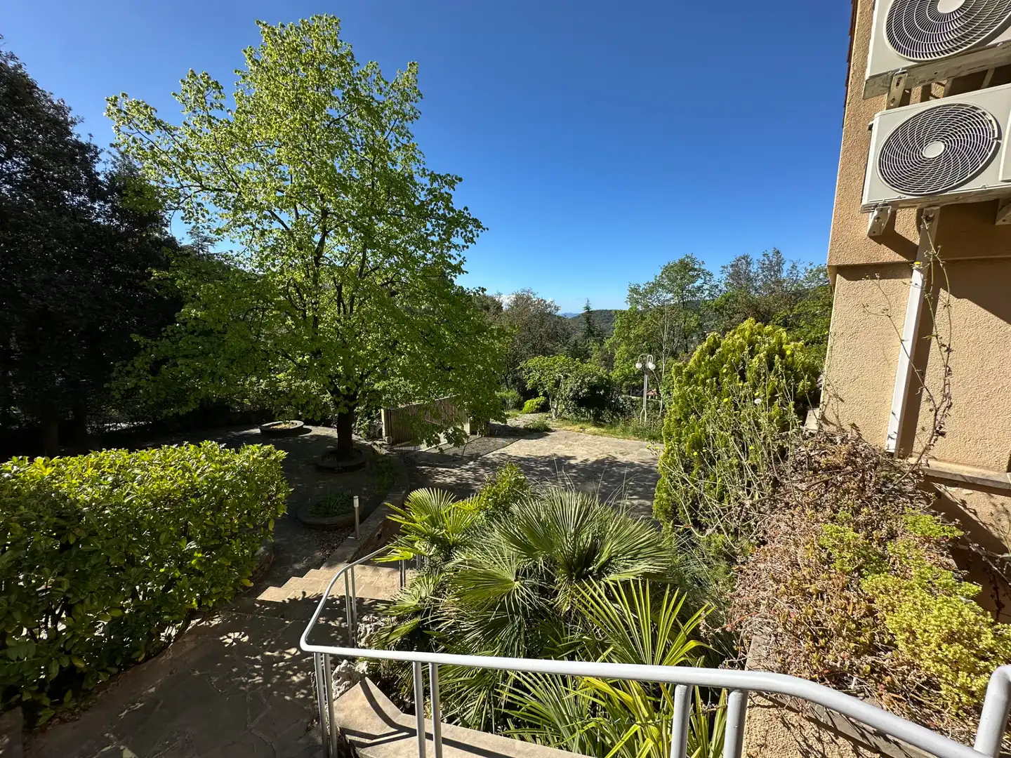 Jardí de Casa o xalet en venda en Matadepera amb Jardí privat, Terrassa i Moblat