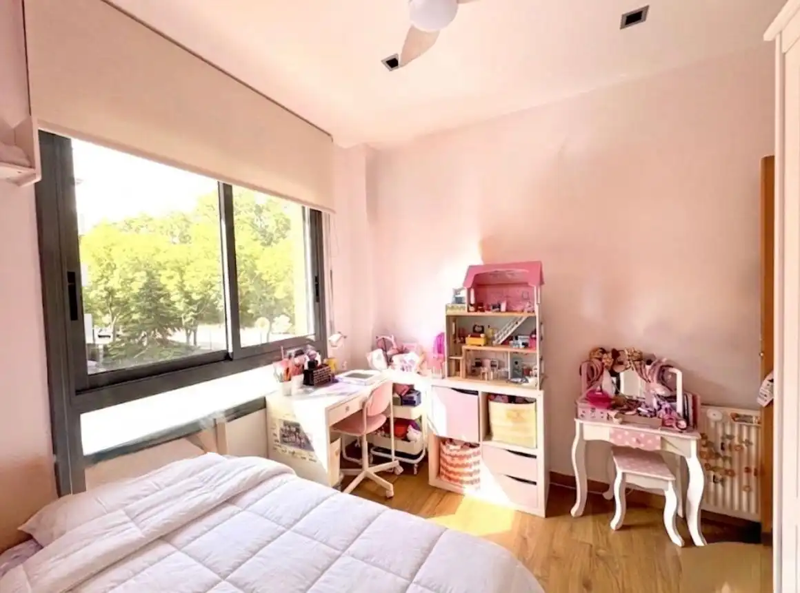 Habitación de Piso en venta en Santa Perpètua de Mogoda con Aire acondicionado, Calefacción y Jardín privado