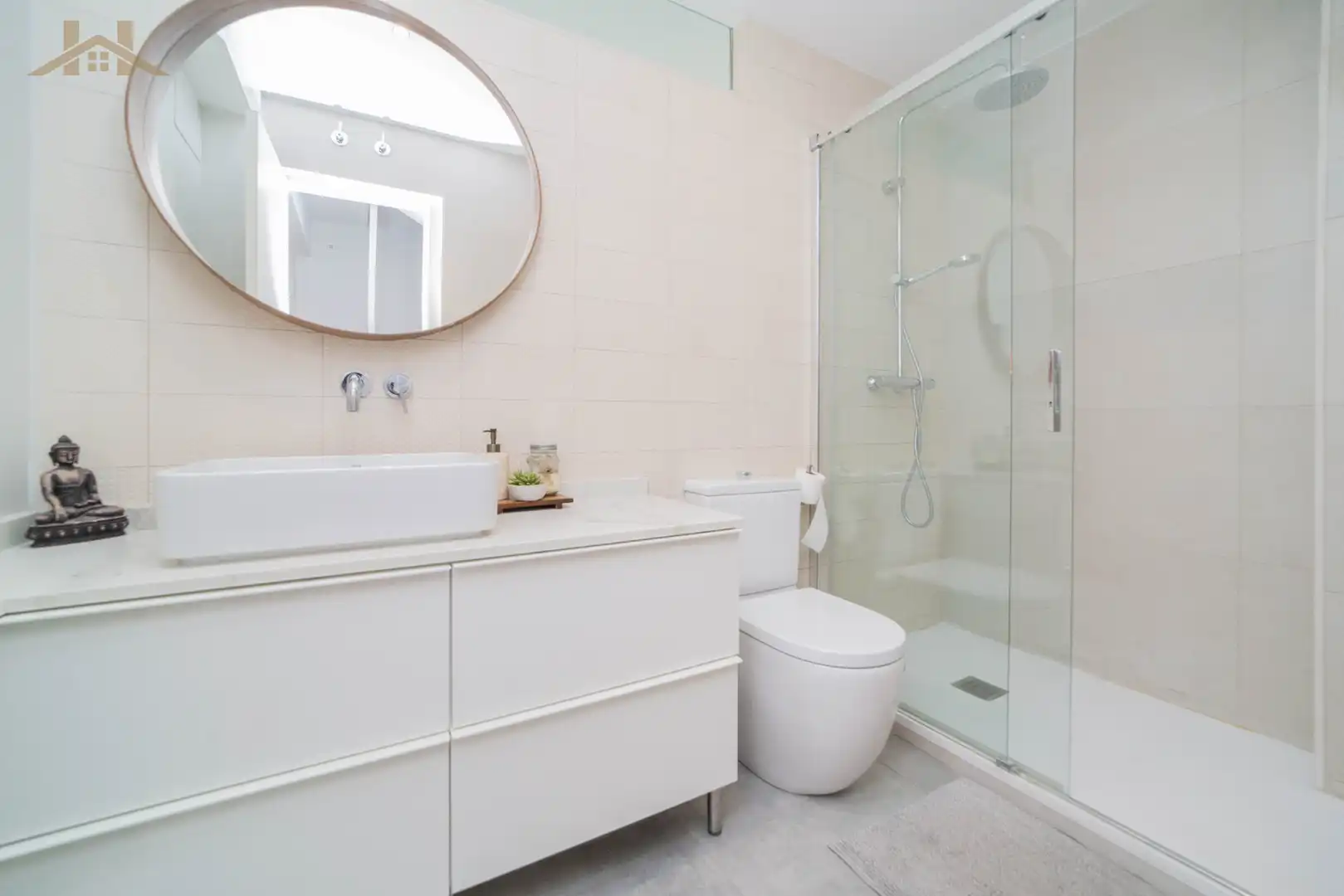 Bathroom of Detached homes for sale in Pozuelo de Alarcón  with Air Conditioner, Heating and Private garden