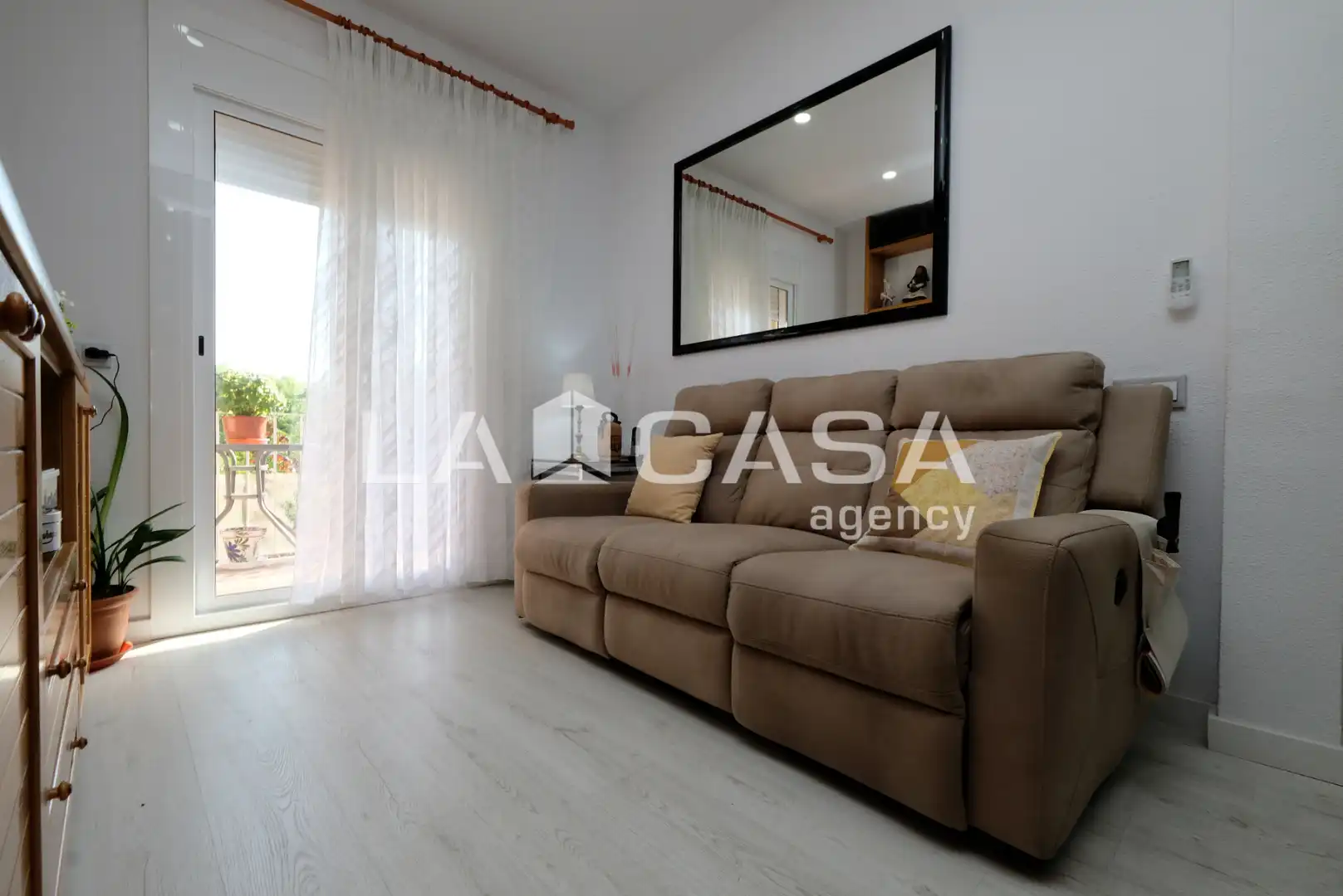 Wohnung mit Terrasse zum Verkauf in Avinguda dels Quinze, imagen 3