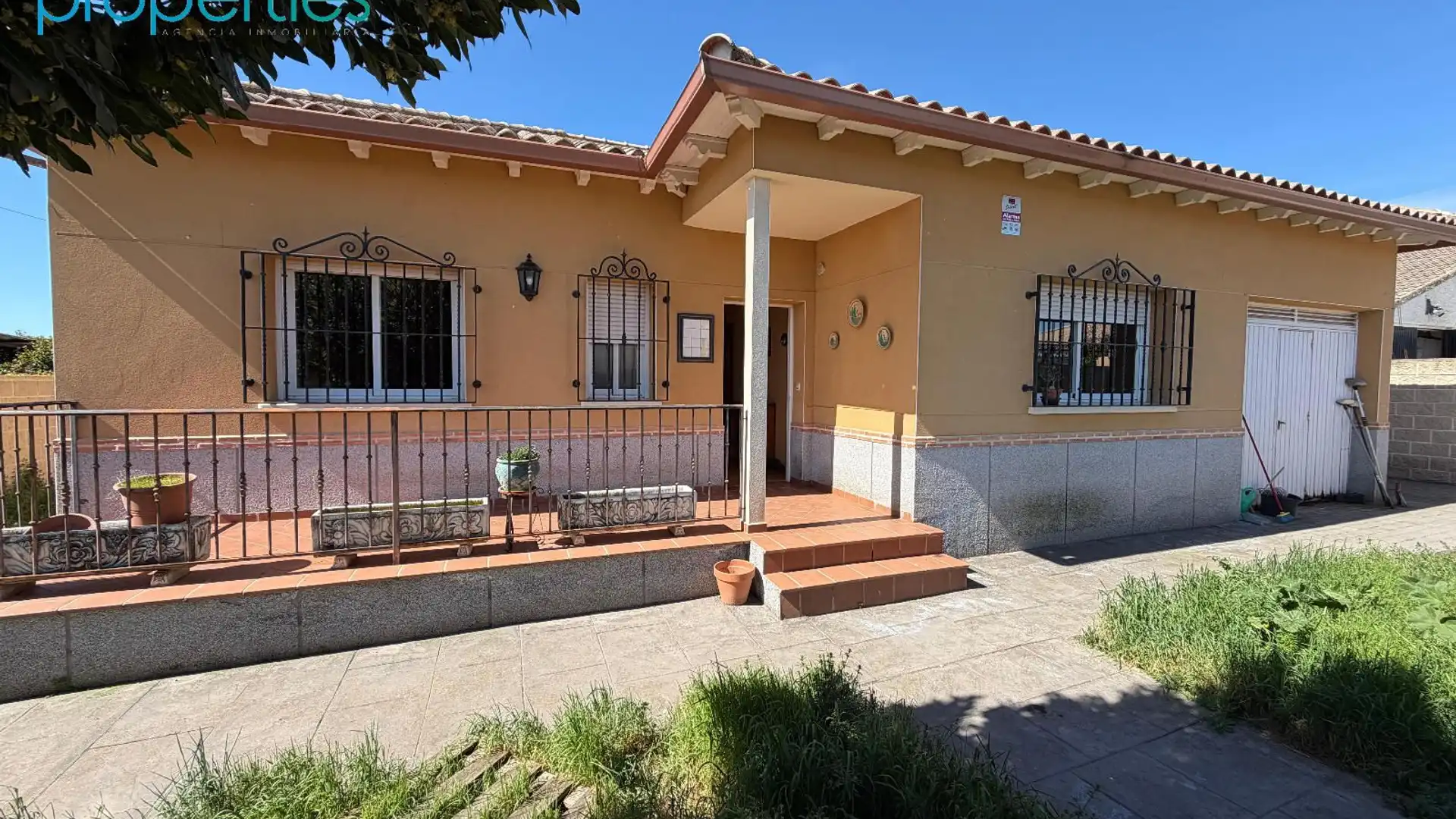 Vista exterior de Casa o chalet en venta en Arcicóllar con Calefacción, Terraza y Trastero