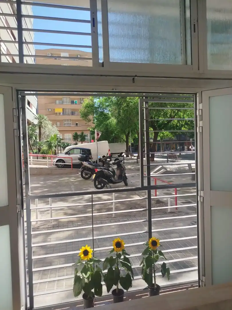 Büro zur Miete in Carrer de Felipe de Paz, La Maternitat i Sant Ramon