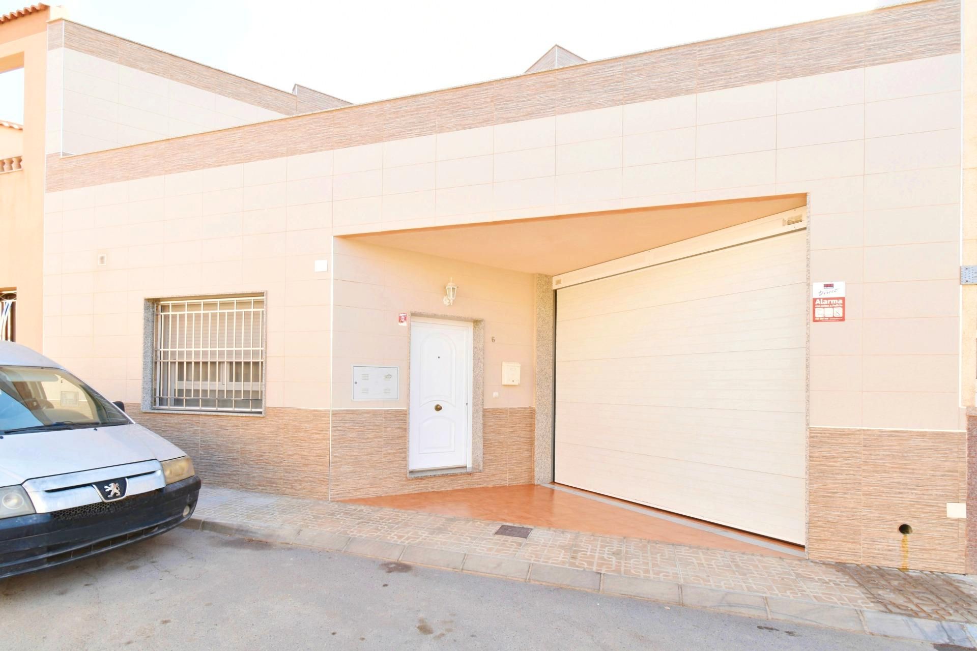 Vista exterior de Casa o xalet en venda en El Ejido amb Terrassa
