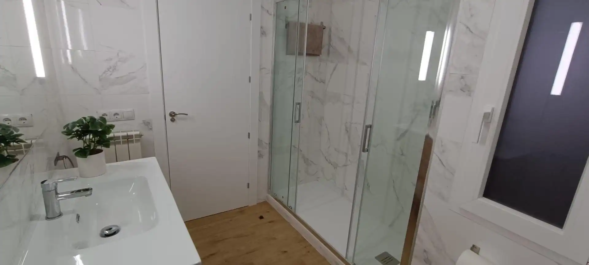 Bathroom of Flat for sale in Zamora Capital   with Terrace and Balcony
