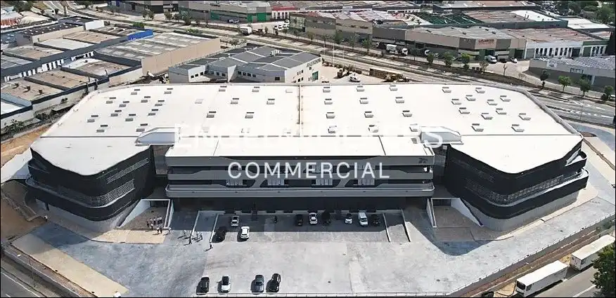 Nau industrial de lloguer a Zona Industrial