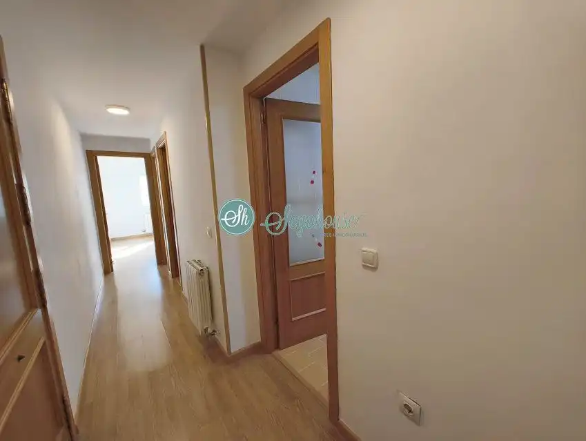 Piso en venta en Bernuy de Porreros con Calefacción, Terraza y Trastero