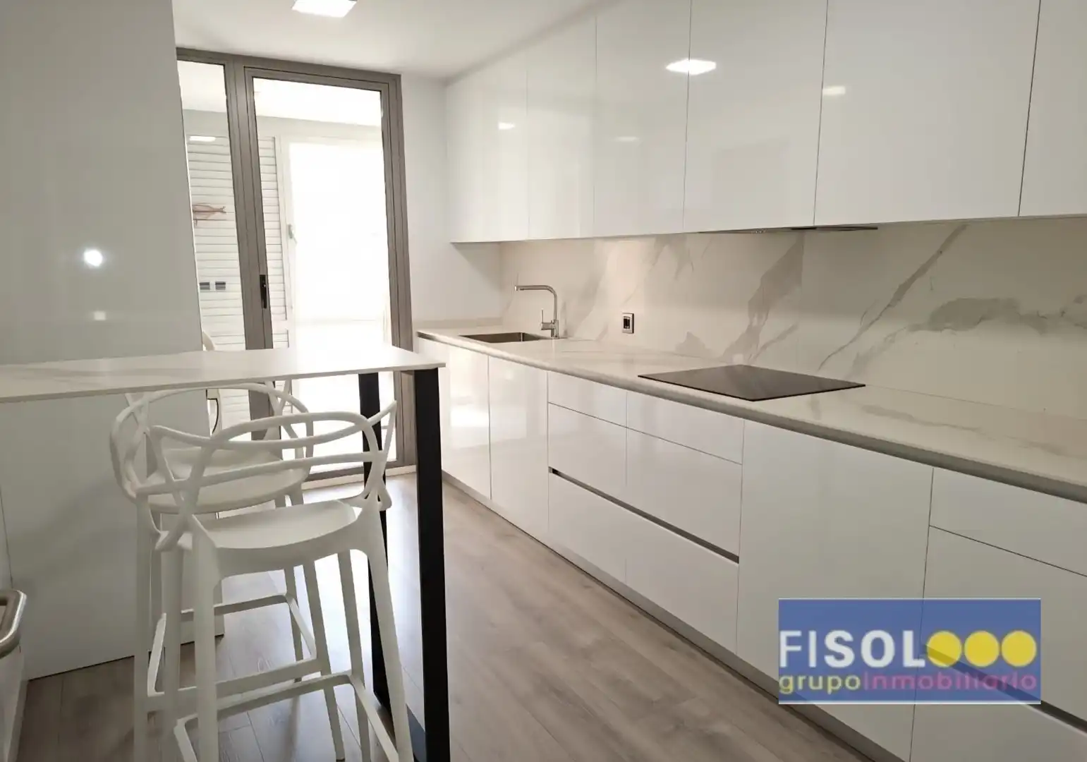 Cocina de Ático en venta en Madrid con Aire acondicionado, Calefacción y Terraza