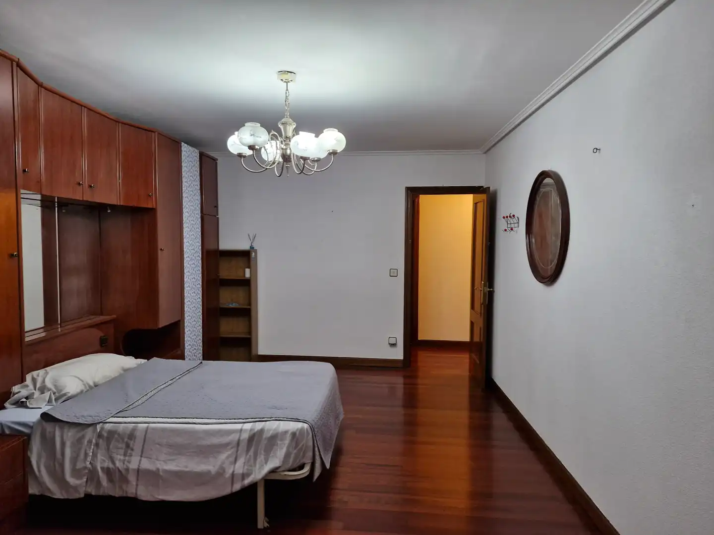 Habitación de Piso de alquiler en Valle de Mena con Calefacción, Parquet y Amueblado