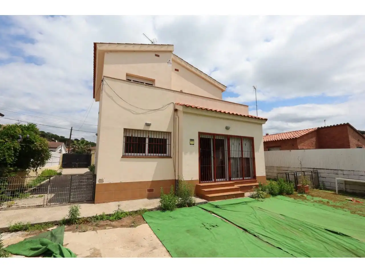 Vista exterior de Casa o xalet en venda en Vidreres amb Calefacció, Jardí privat i Terrassa
