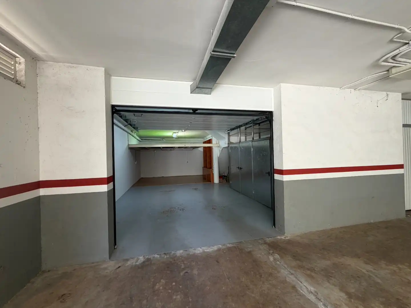 Semi-detached house with terrace for sale in Carrer Castell de Prades 10, imagen 4