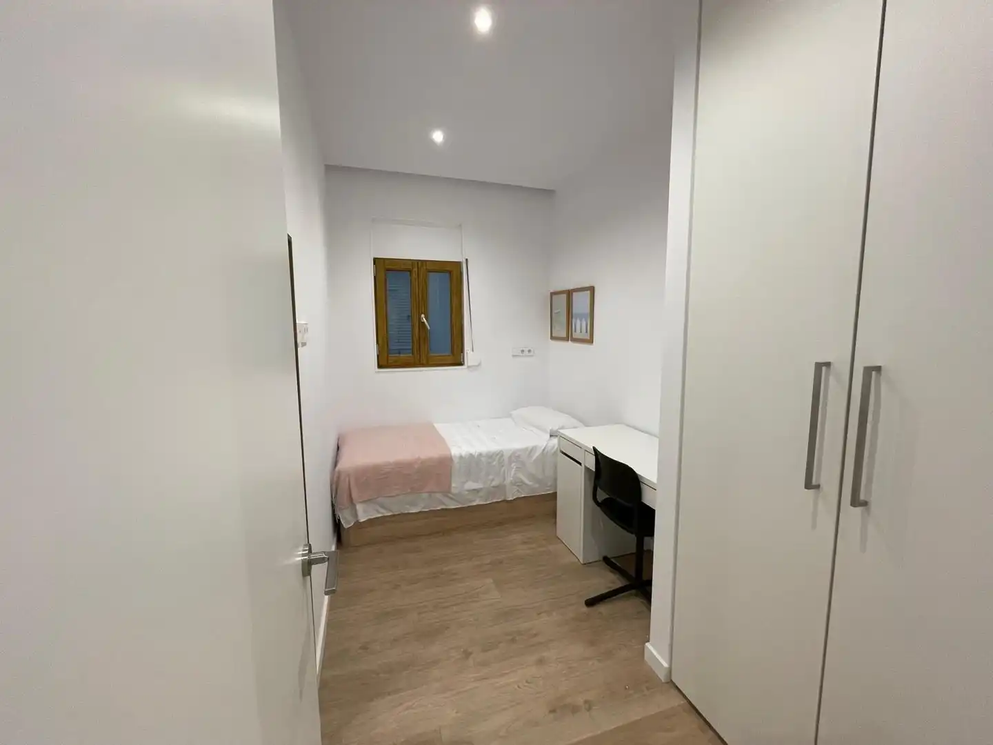 Dormitori de Pis de lloguer en Barcelona amb Aire condicionat, Calefacció i Parquet