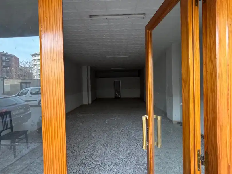 Local comercial de lloguer a sant lluis 72, imagen 2