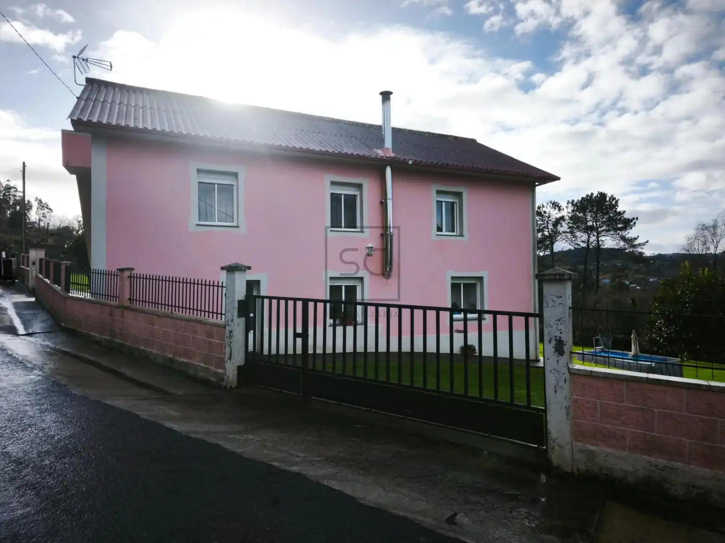 Vista exterior de Casa o chalet en venta en Narón con Trastero y Piscina