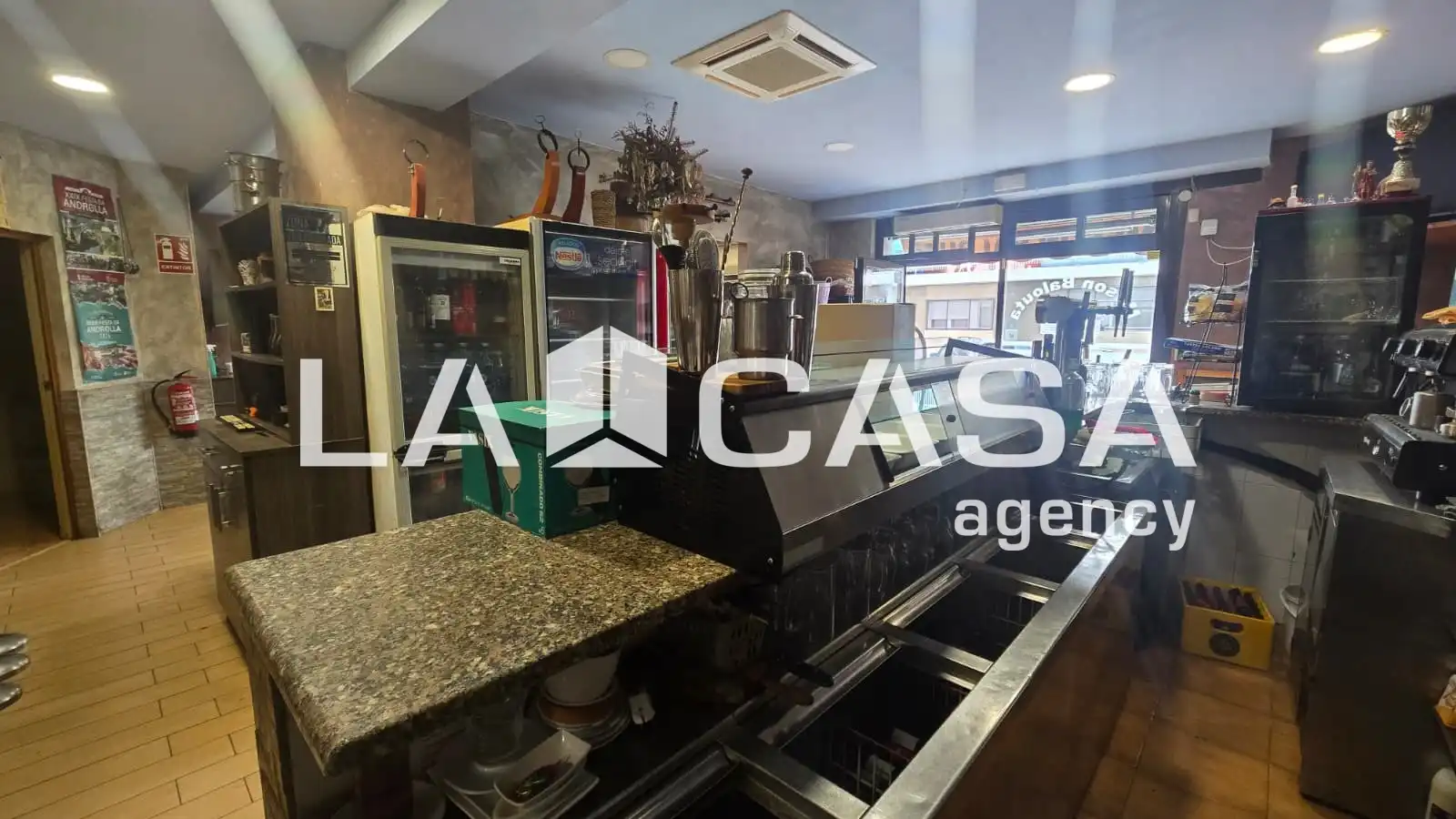 Cocina de Local en venta en Barcelona
