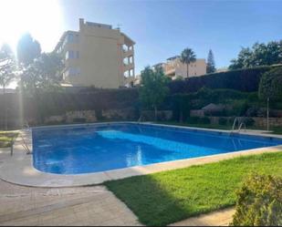 Piscina de Apartament de lloguer en Mijas amb Aire condicionat, Calefacció i Terrassa