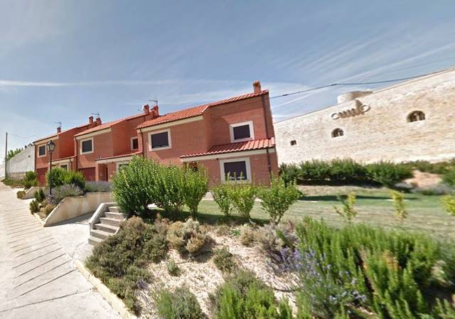 Casa-chalet en Venta en Castillo en Fuentes de Valdepero