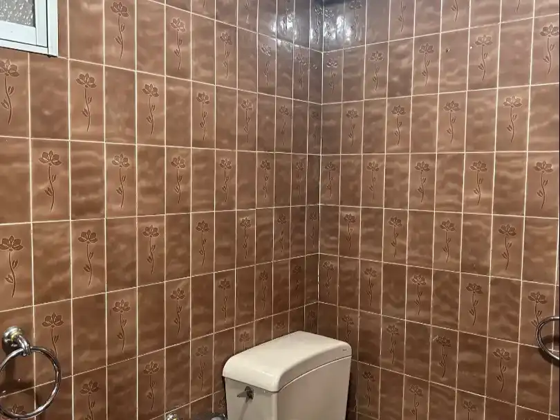 Bathroom of Flat for sale in Castro-Urdiales  with Balcony
