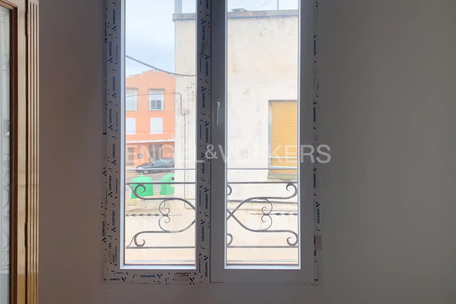 Habitación de Casa o chalet en venta en Caudete de las Fuentes con Calefacción, Terraza y Trastero