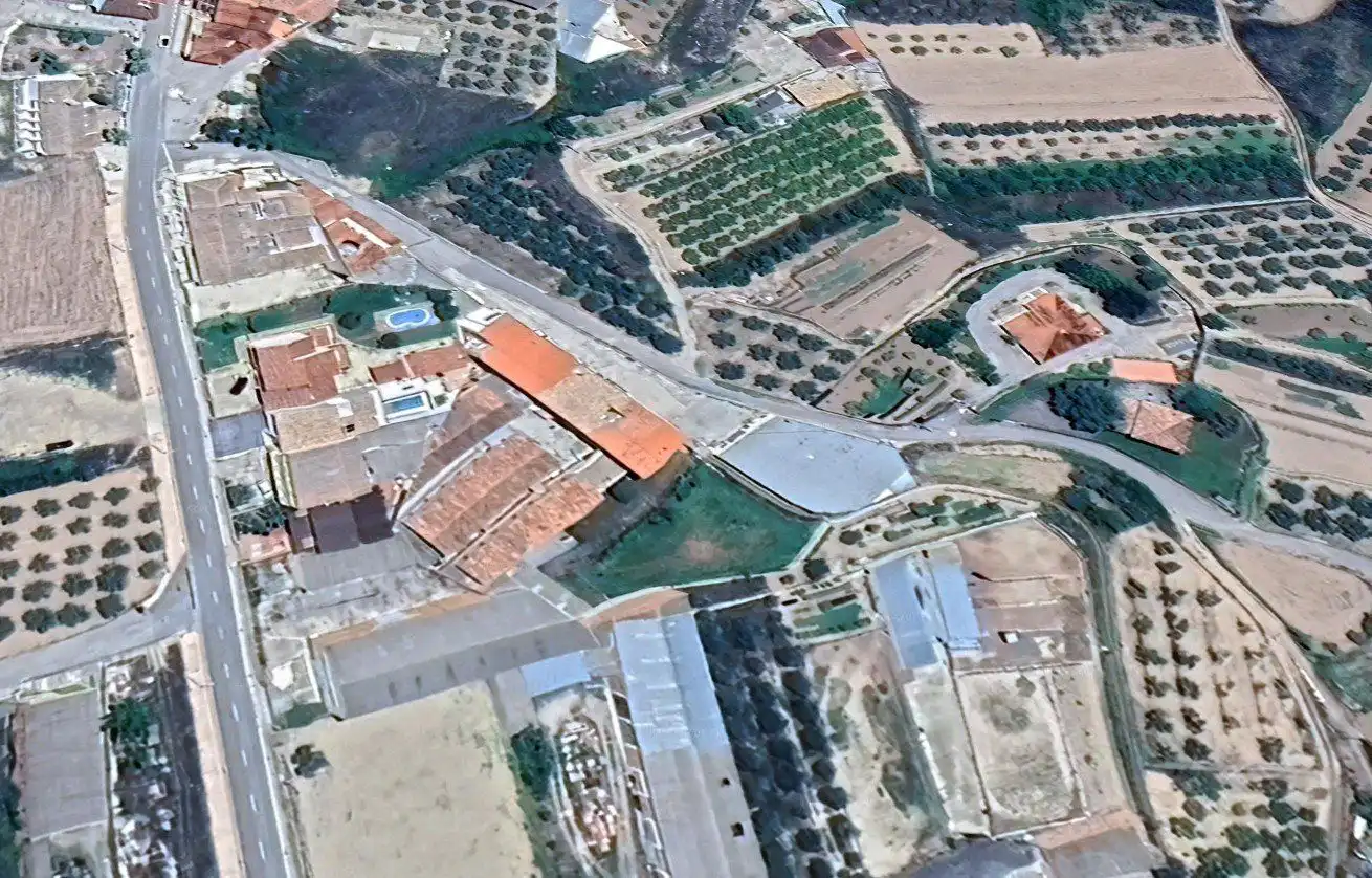 Vista exterior de Nave industrial en venta en Tuéjar
