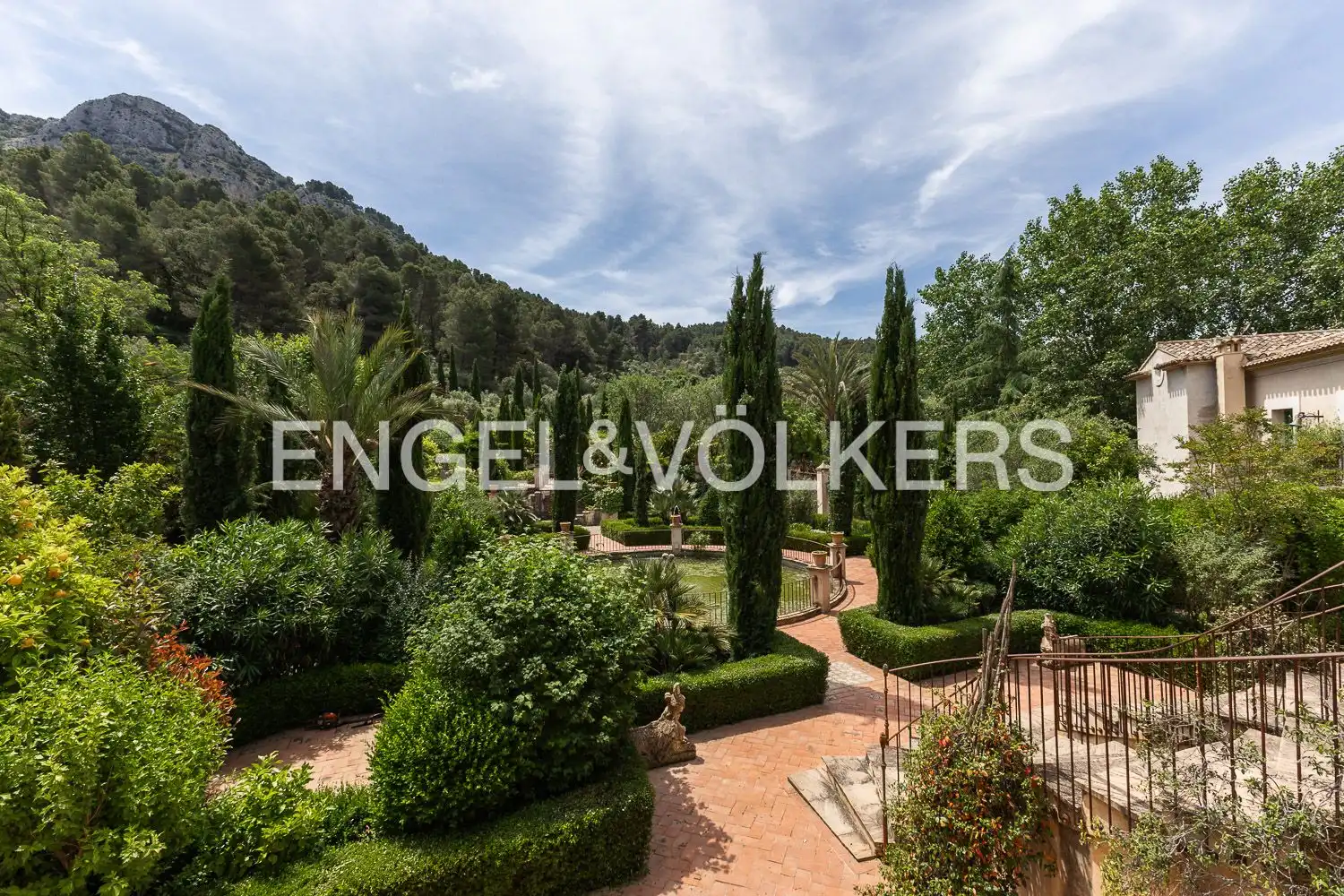 Jardí de Finca rústica en venda en Alcoleja amb Aire condicionat, Calefacció i Jardí privat
