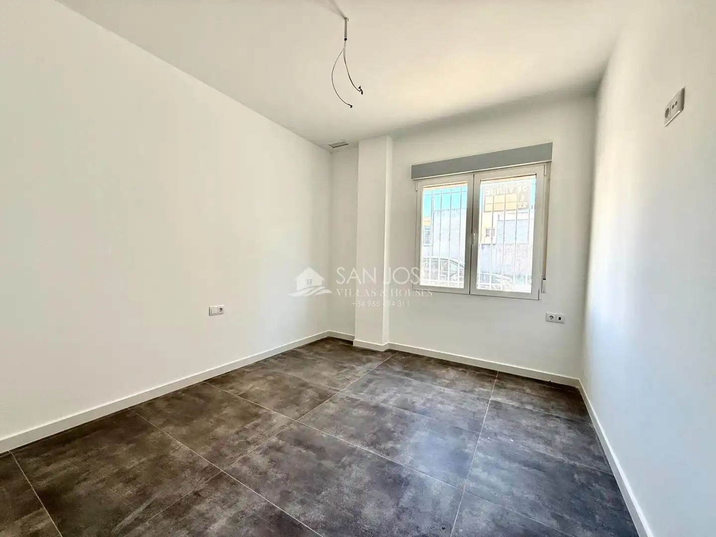 Schlafzimmer von Erdgeschoss zum Verkauf in Monforte del Cid mit Klimaanlage und Abstellraum
