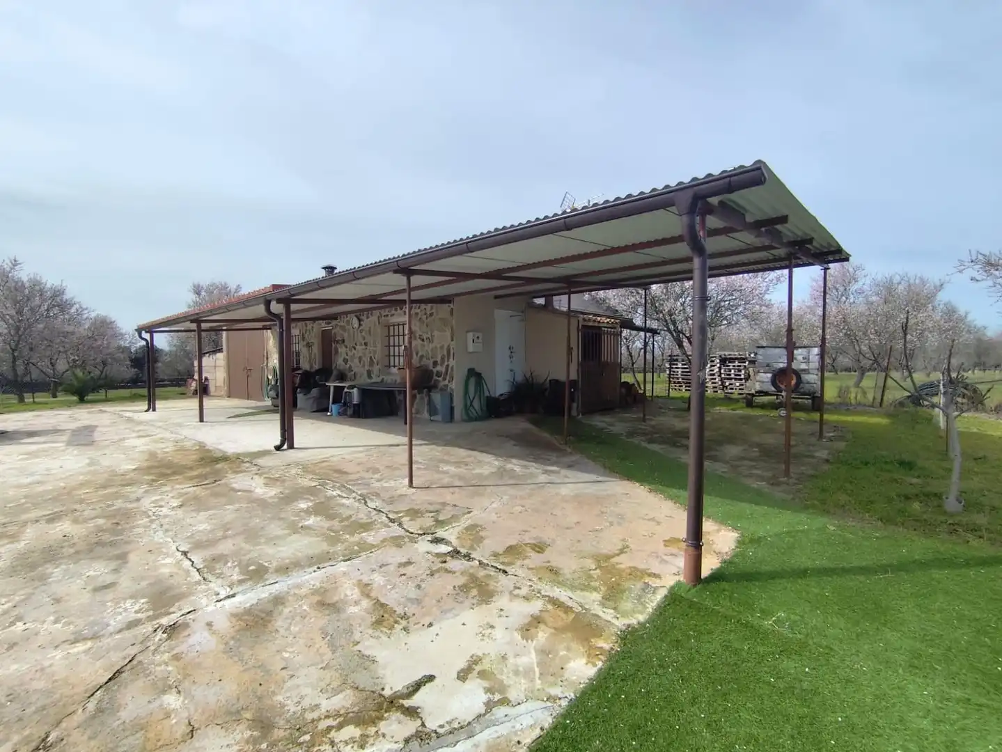 Vista exterior de Finca rústica en venta en Malpartida de Plasencia con Piscina
