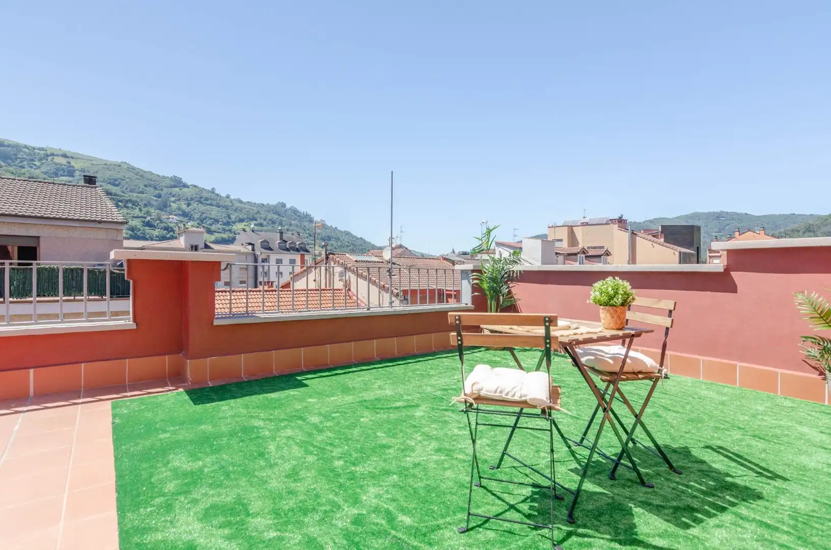 Flat with lift to rent in Calle ESCUELA CAPATACES