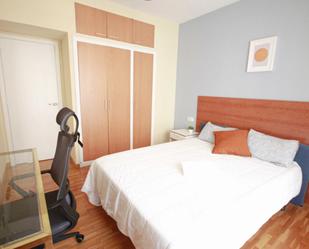 Bedroom of Apartment to share in  Barcelona Capital  with Heating, Furnished and Oven